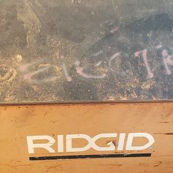 RIGID TOOL BOX 