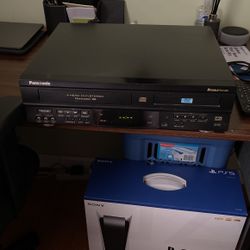 Panasonic VHS/DVD Player 