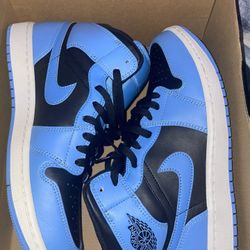 Jordan’s MEN SIZE 9.5