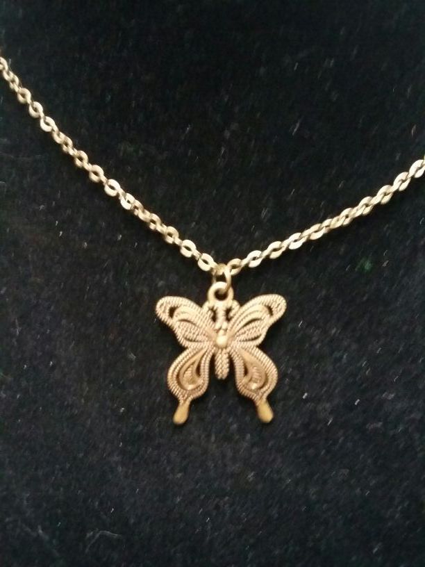 Butterfly fashion necklace