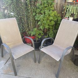 4 Patio Chairs