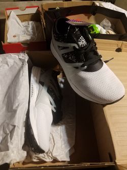 Reebok's ventilators size 8.5