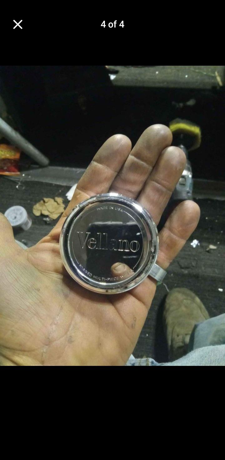 26' Vellano Center Caps