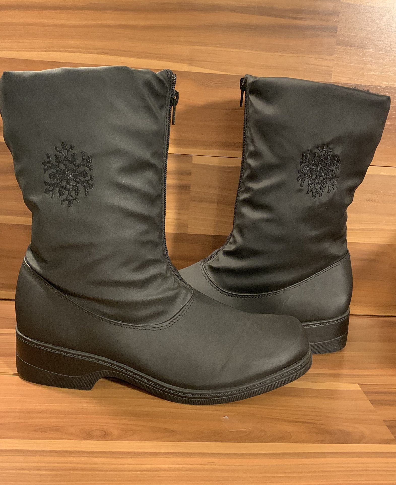 COMFORTVIEW SNOWFLAKE SNOW BOOTS 