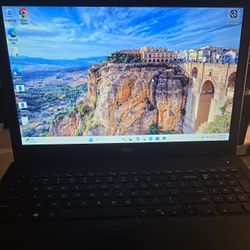 Dell Latitude 3580 Windows 11 Pro 7th Gen i5 12GB RAM