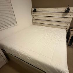 King Size bed/frame  $150