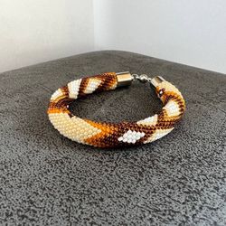 Beaded bracelet