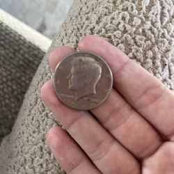 1(1776 To 1976))-D kennedy (RARE)bicentennial half Dollar