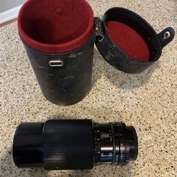 Canon Zoom Lens fFD     70-210mm with Case