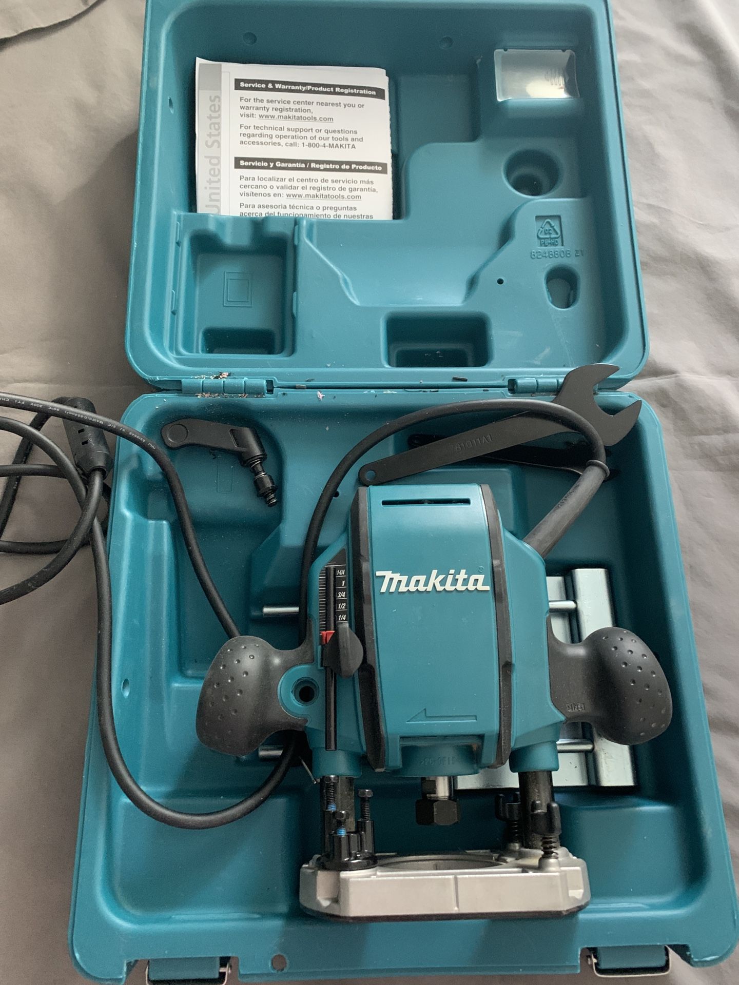 Makita Plunch Router