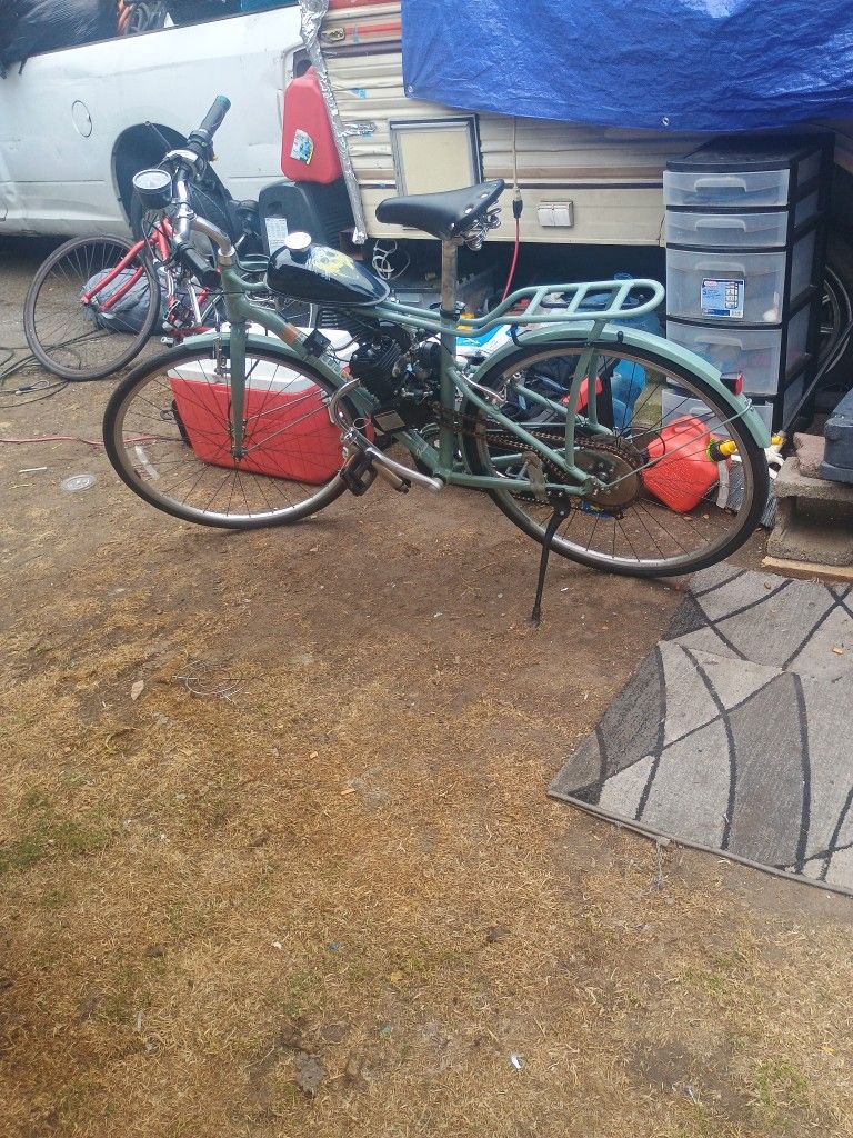 80cc Gas Powered Bike Giant Green 26in