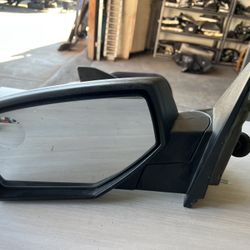 2014-2018 OEM LH Drivers Chevrolet Silverdo 2500 Mirror