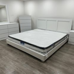 Brand New Bedroom Set Whit Mattress - Juego De Cuarto Nuevo A Estrenar Con Colchón 
