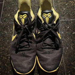 Kobe “oregon ducks” ad