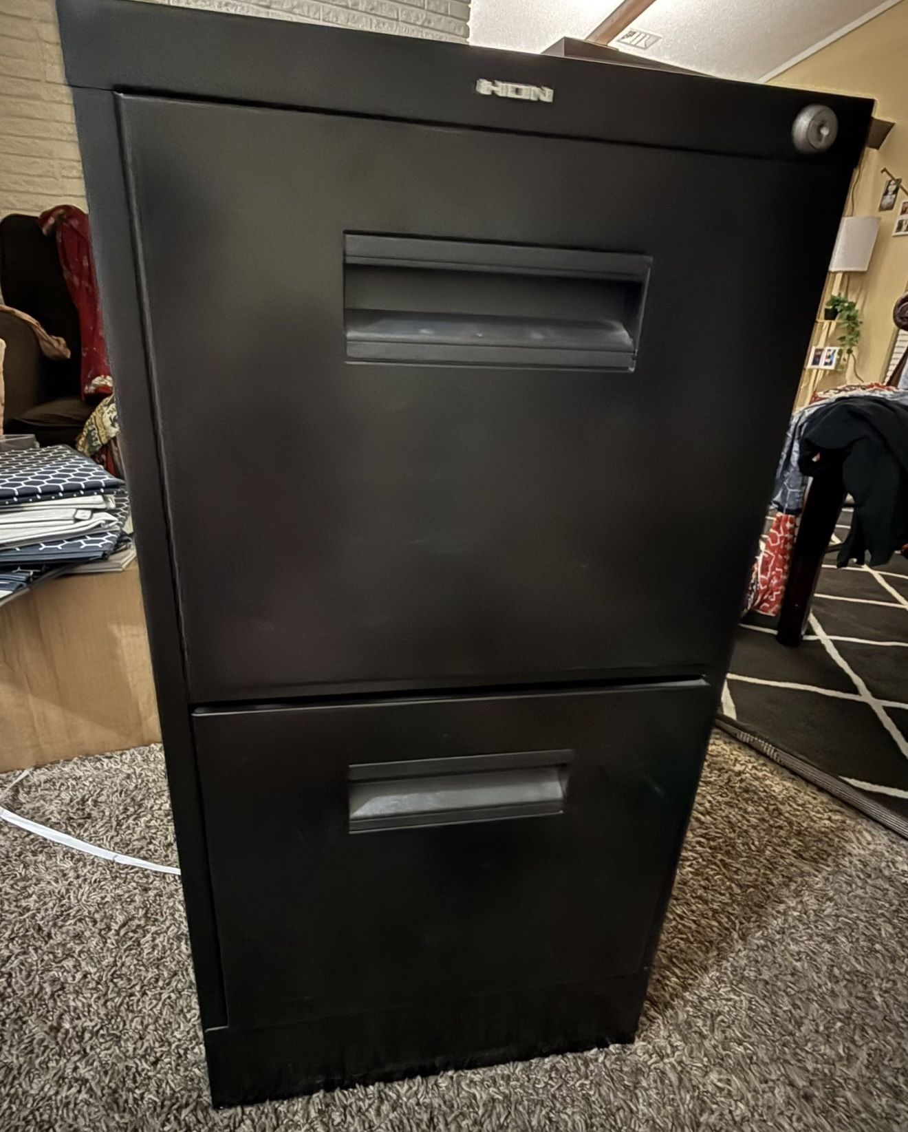 drawer metal heavy cabinet keys missing | New in condition heavy metal For files Water, fire nothing can damage your stuff Only I loss keys but