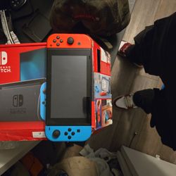 Nintendo Switch 