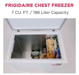 Frigidaire 7.0 cu ft Chest Freezer, White