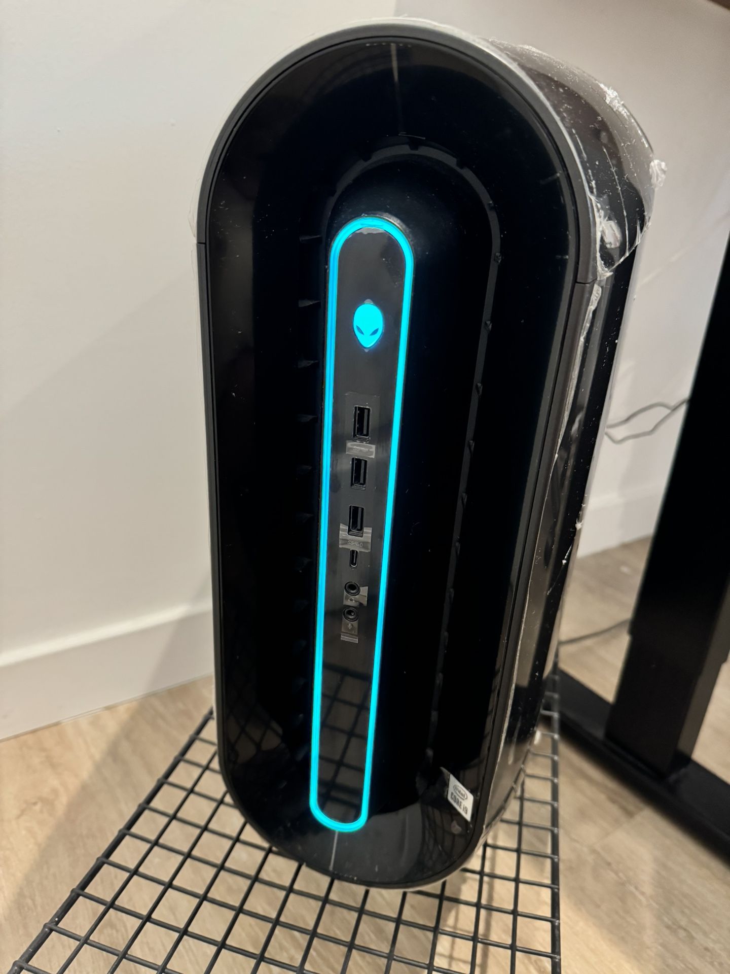 Alienware Aurora R11 & Monitors