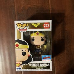 Funko Pop! Wonder Woman #242 – NYCC 2016 Exclusive