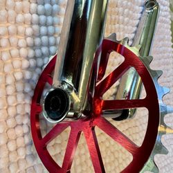 SE CRANKSET — BRAND NEW 