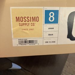 Mossimo boots Size 8