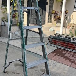 Good In Excellent Condition Different Sizes Fiberglass Ladders