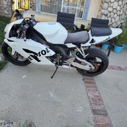 2004 Honda CBR1000RR