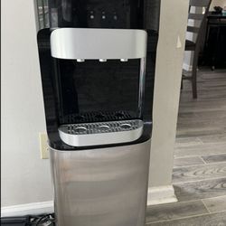 Water Dispenser 