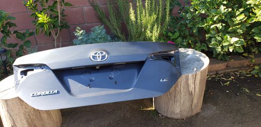 2015 toyota corola en vuenas condiciones con cámara