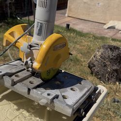 Wet tile saw