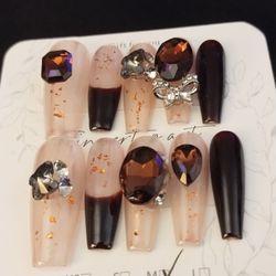 Nails 