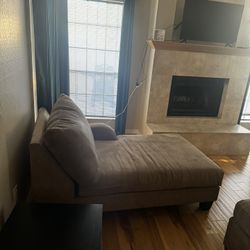 Sectional/couch