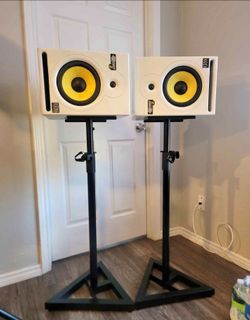 KRK Rokit 8 Studio Monitor Pair with Stands