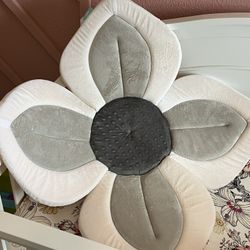 Bath Lotus Baby flower