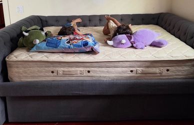 free trundle bed pick up today no matress only bed