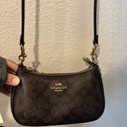 Coach mini teri purse