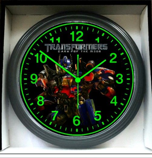 Optimus Prime Transformers Glow In The Dark Wall Clock New!