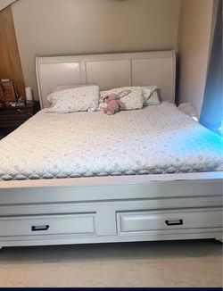 King Bed