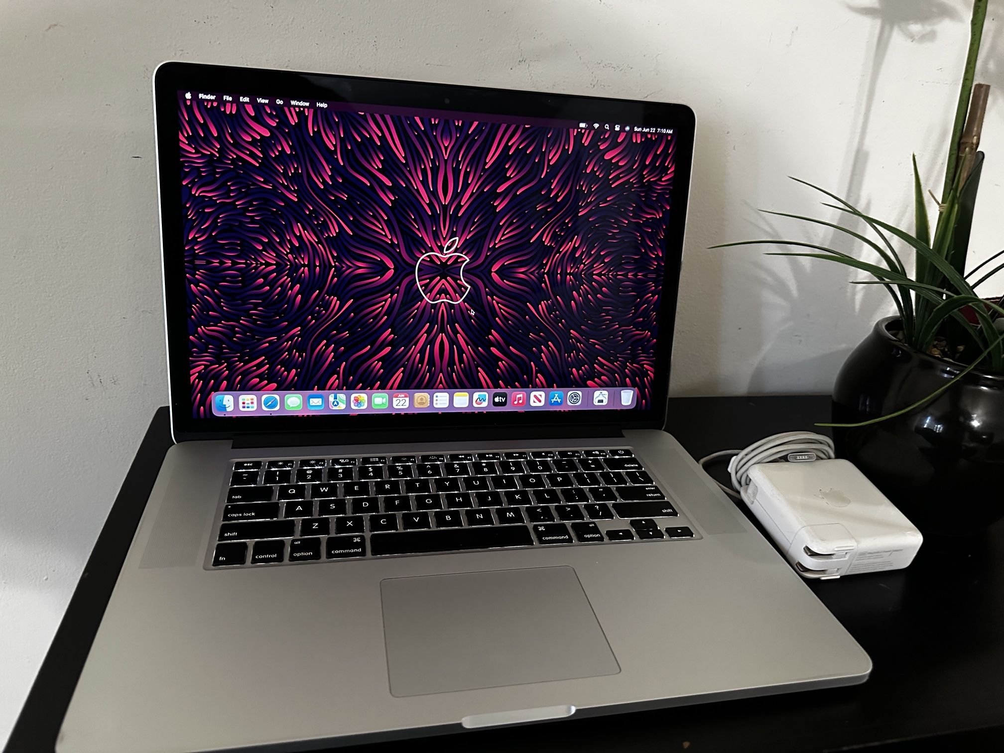 15inch Apple MacBook Pro Updated with 2025 OS