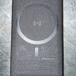 Brand New Morphie Wireless Charge / Magsafe