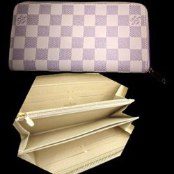 Louis Vuitton Zippy Wallet