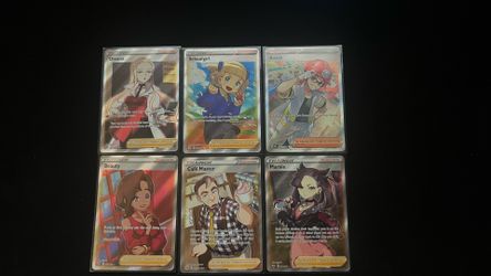 Random assortment of Pokémon trainer cards