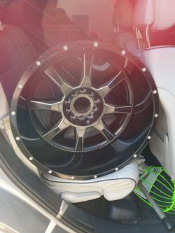 Five chevy Silverado Rims