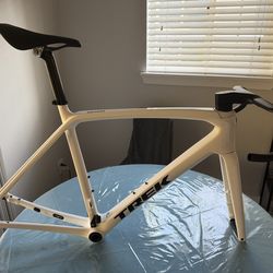 Trek Émonda SL7 – Size 56