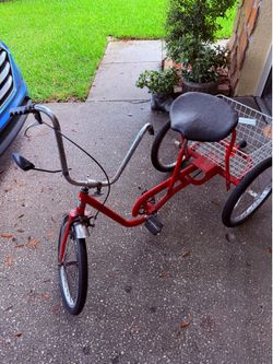 USED TRICYCLE