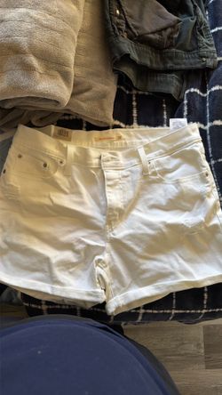 Mid rise  SHORTS Levi’s