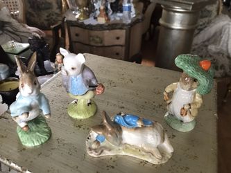 Beautiful French figures