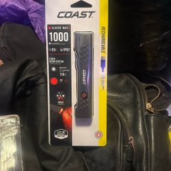 Coast Slayer Max 1000 Lumens Lithium Rechargeable LED Professional Handheld Flashlight