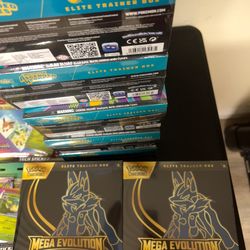 Mega evolutions Lucario ETB