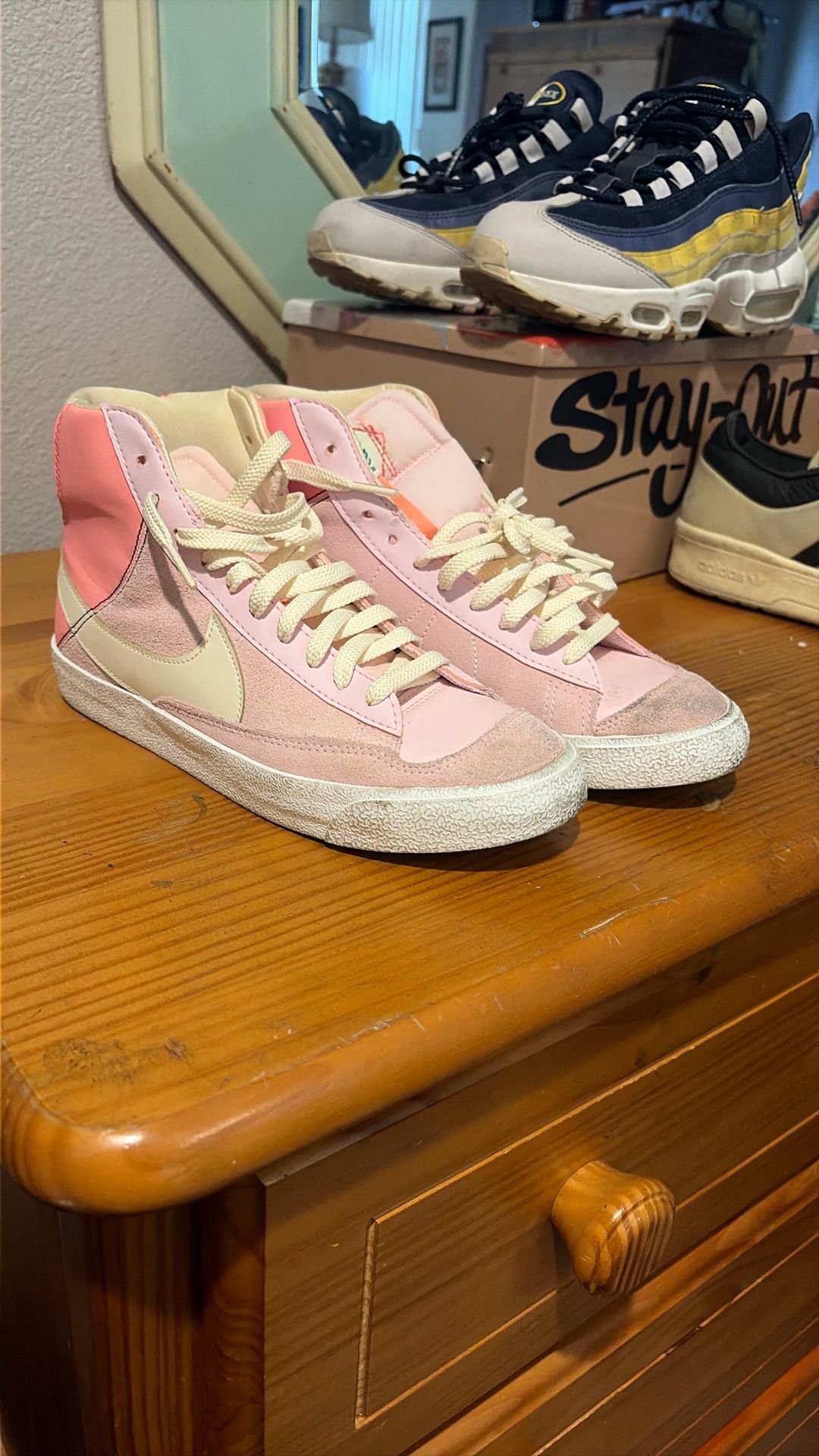 Nike Blazer Mid '77 SE Dance